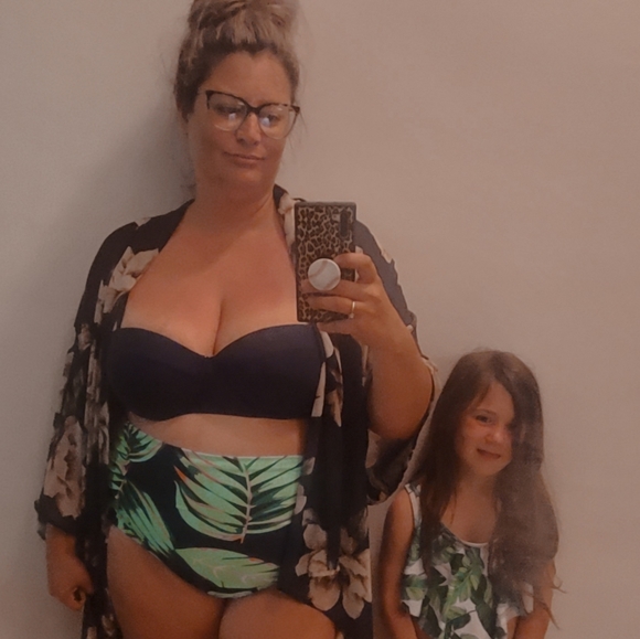 Meet your Posher, Kristie - Picture 6 of 7